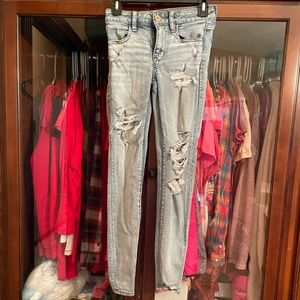 AE brand distressed jeggings. Sz 2